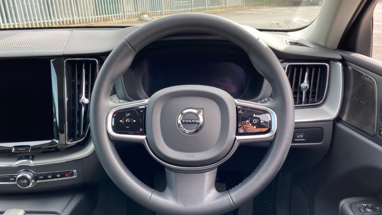 Volvo XC60 2.0 B4D Plus Dark 5dr AWD Geartronic Diesel Estate